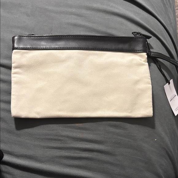 Black and Cream YSL Pouch - Picture 2 of 5